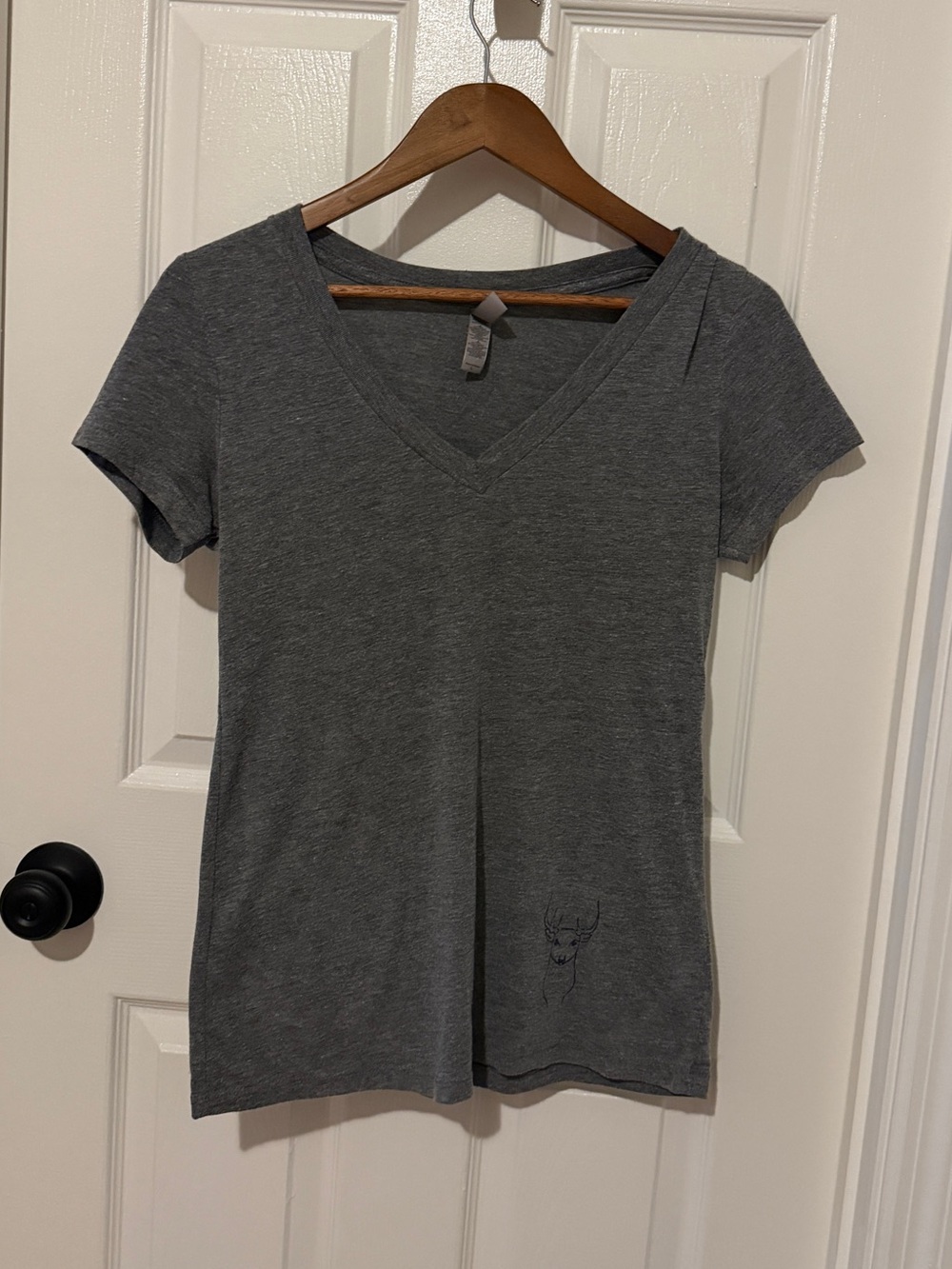Women’s Gray V-Neck Short Sleeve Top with Deer Design
